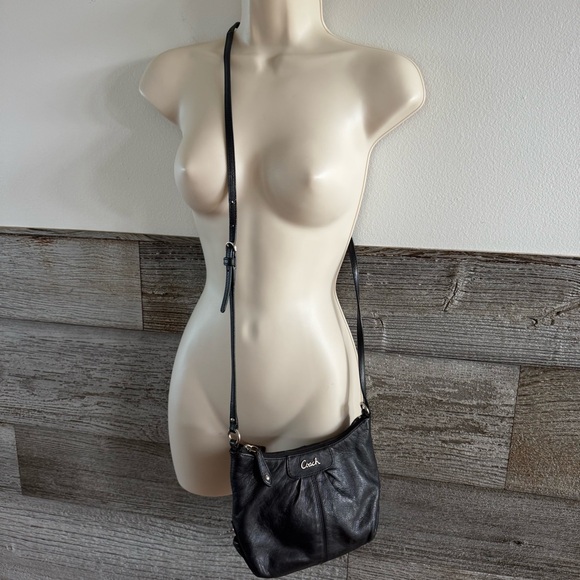Coach Black Leather Pleated Crossbody Bag - Picture 4 of 10
